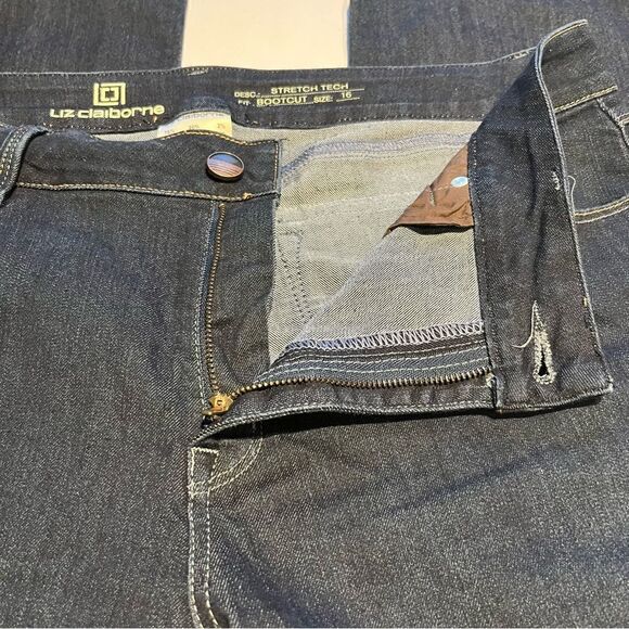 Liz Claiborne Women's Stretch Tech Bootcut Blue denim Jeans Size 16 - Picture 7 of 10